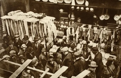 Berwick Street Market, Soho, on a Saturday, from Wonderful London, published 1926-27